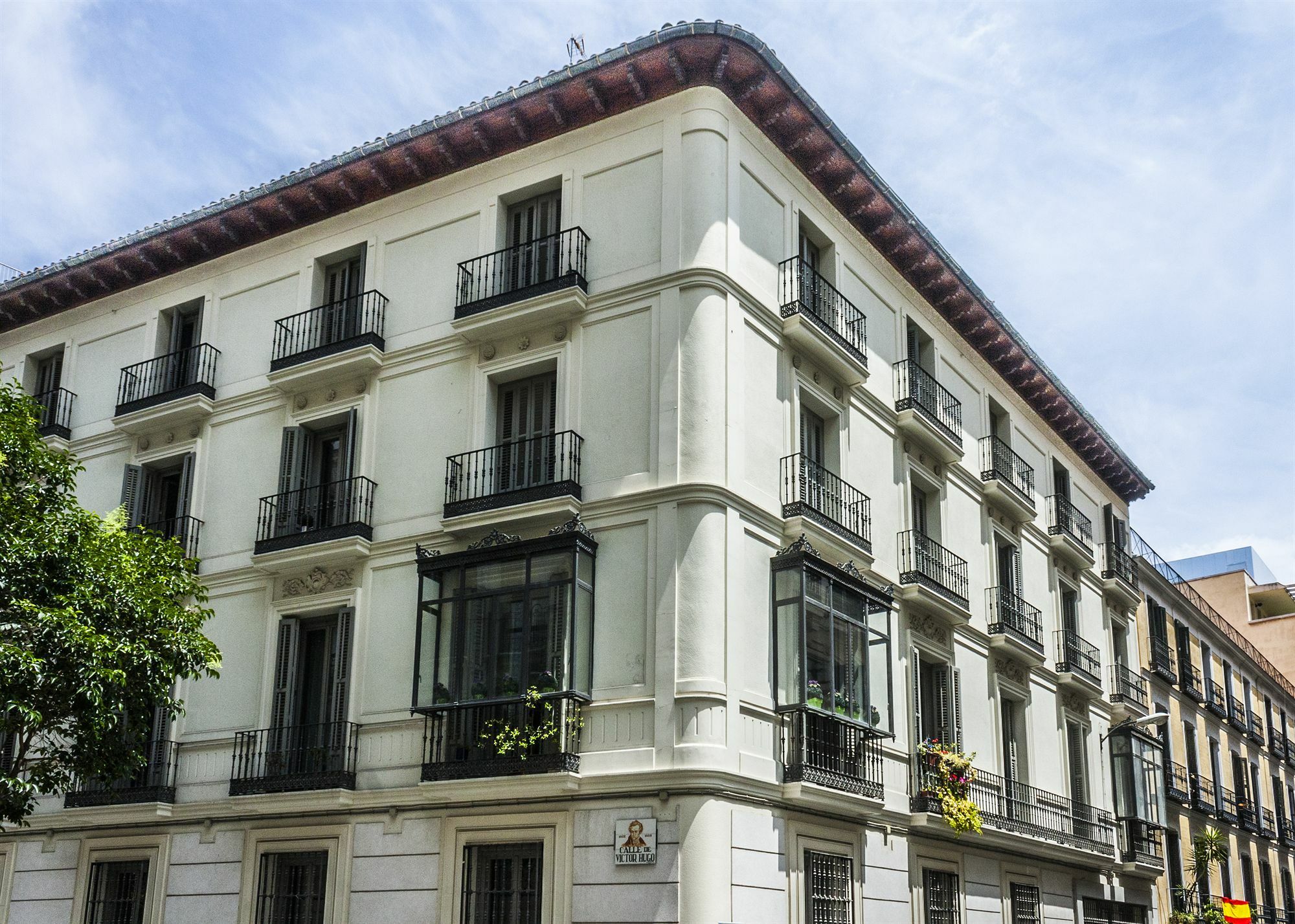 Gran Via Suites Madrid Exterior photo