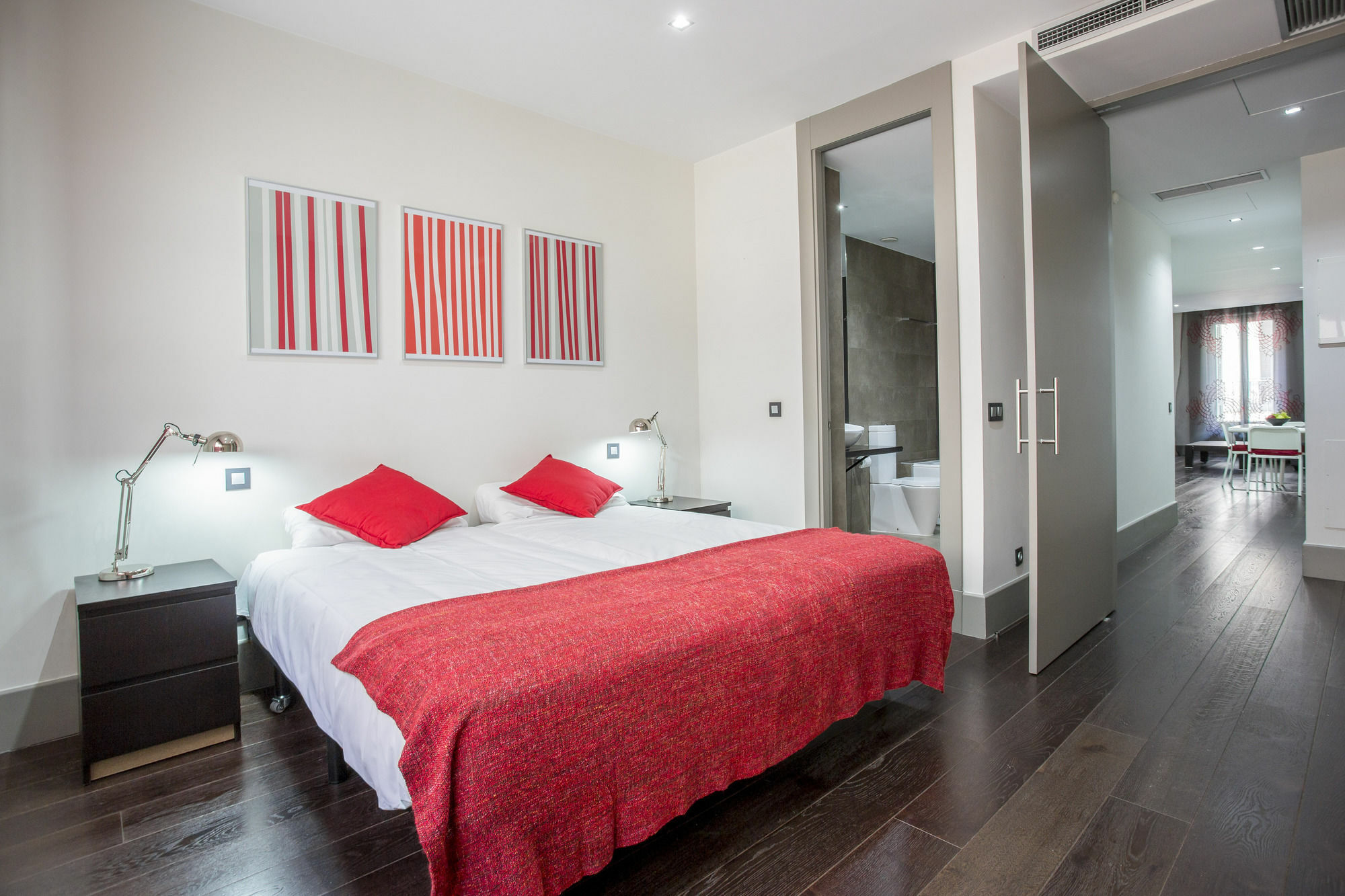 Gran Via Suites Madrid Exterior photo