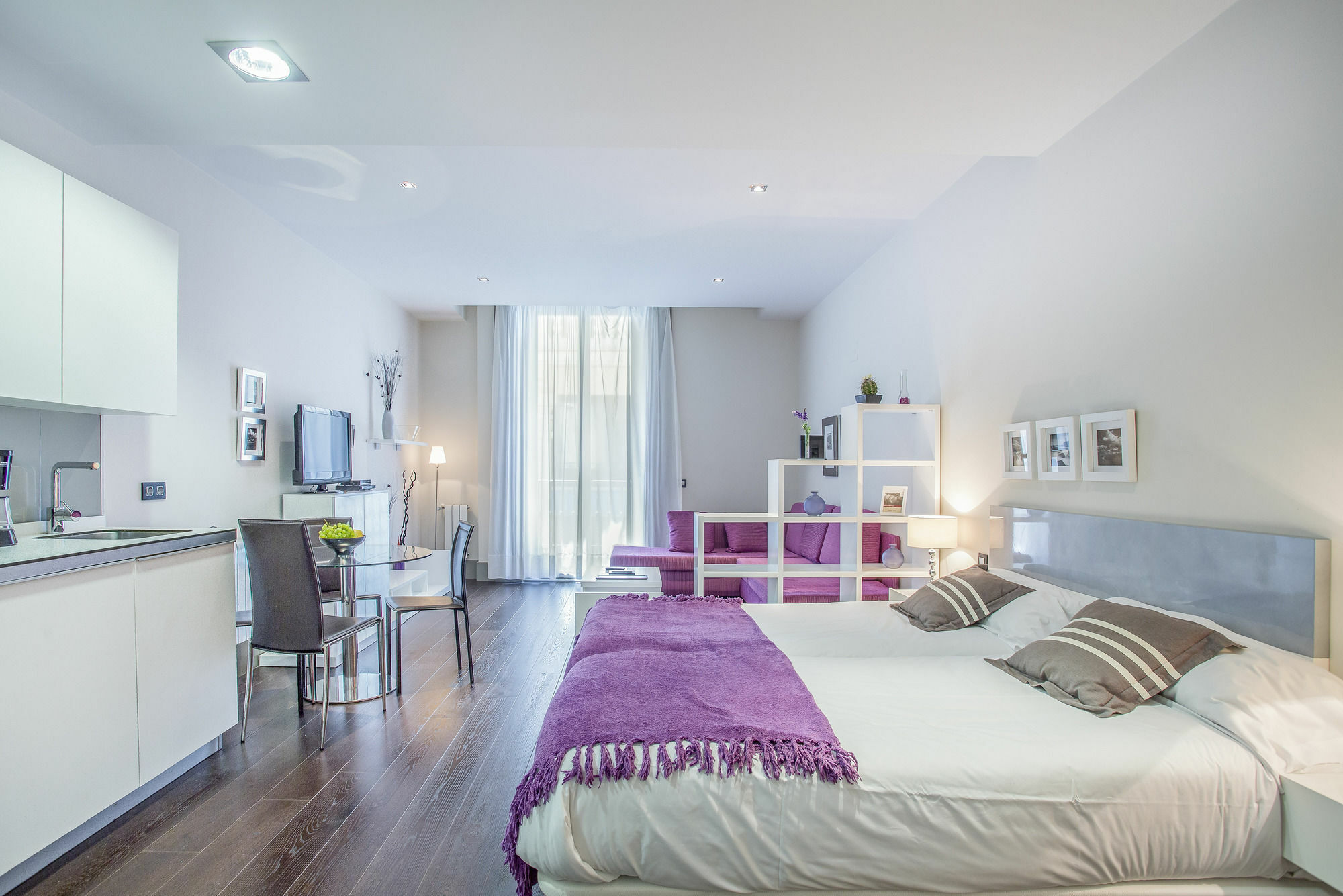 Gran Via Suites Madrid Exterior photo